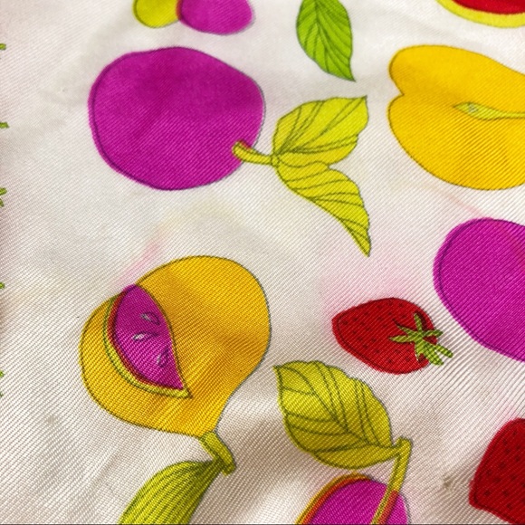 Vintage Echo Strawberry Fruit Print Retro Scarf - Picture 4 of 8